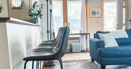 Relax & Re"coop" at the Coop Cottage Charlevoix!