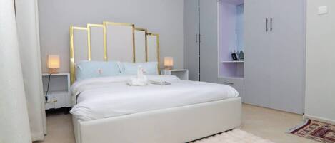 1 室のベッドルーム、アイロン / アイロン台、WiFi (無料)、ベッドシーツ