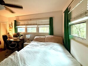 4 bedrooms, free WiFi, bed sheets