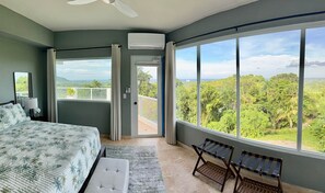 9 habitaciones, tabla de planchar con plancha, cuna de viaje y wifi 