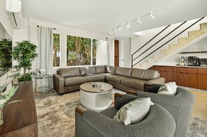 Ping pong, stereo - Luxury Villa with Huge Pool and Amazing Ocean View (Luquillo)