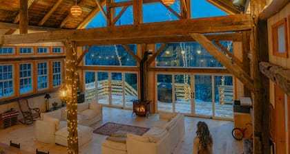 Gorgeous couples barn with WiFi & hot tub in lovely Londonderry