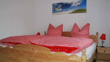 Ferienhaus | 2 Schlafzimmer, individuell eingerichtet, Bettwäsche