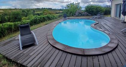 Spacious 6-person ground floor villa with pool, garden & Chalais chateau views.