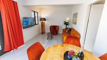 Deluxe-Apartment, Gartenblick | Wohnbereich