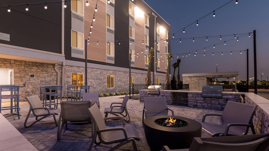 Everhome Suites Brownsville