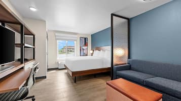 Schreibtisch, laptopgeeigneter Arbeitsplatz, Verdunkelungsvorhänge