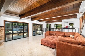 Smart TV, fireplace, table football