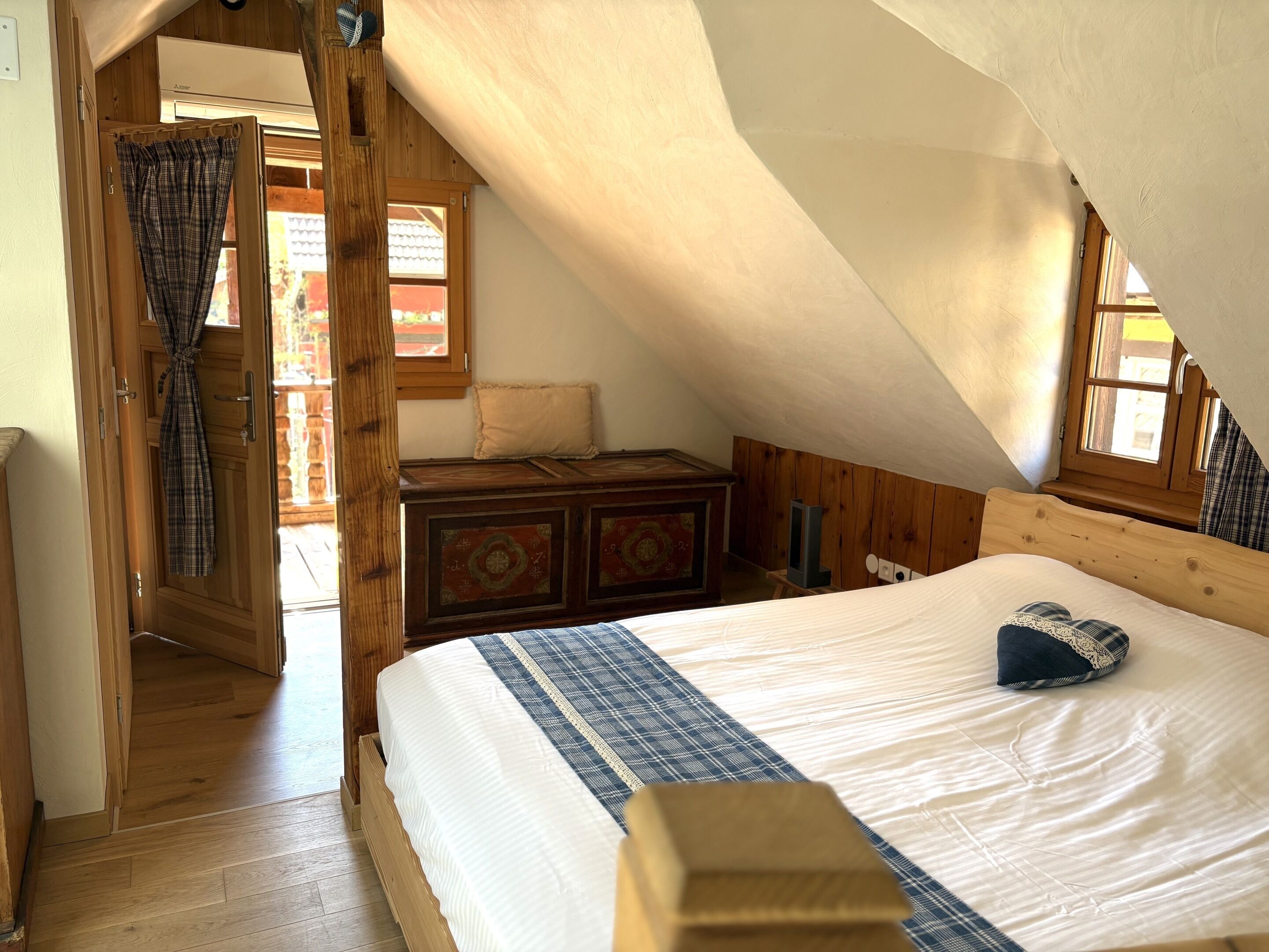 Suite Studio Confort, salle de bains privée, vue cour intérieure | Wi-Fi gratuit, draps fournis