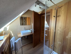 Suite, Private Bathroom | Bathroom - Maison Gambrinus (Beblenheim)