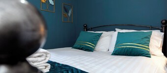 The Terrace by the market.
2 bedroom terraced house close to the centre of town.