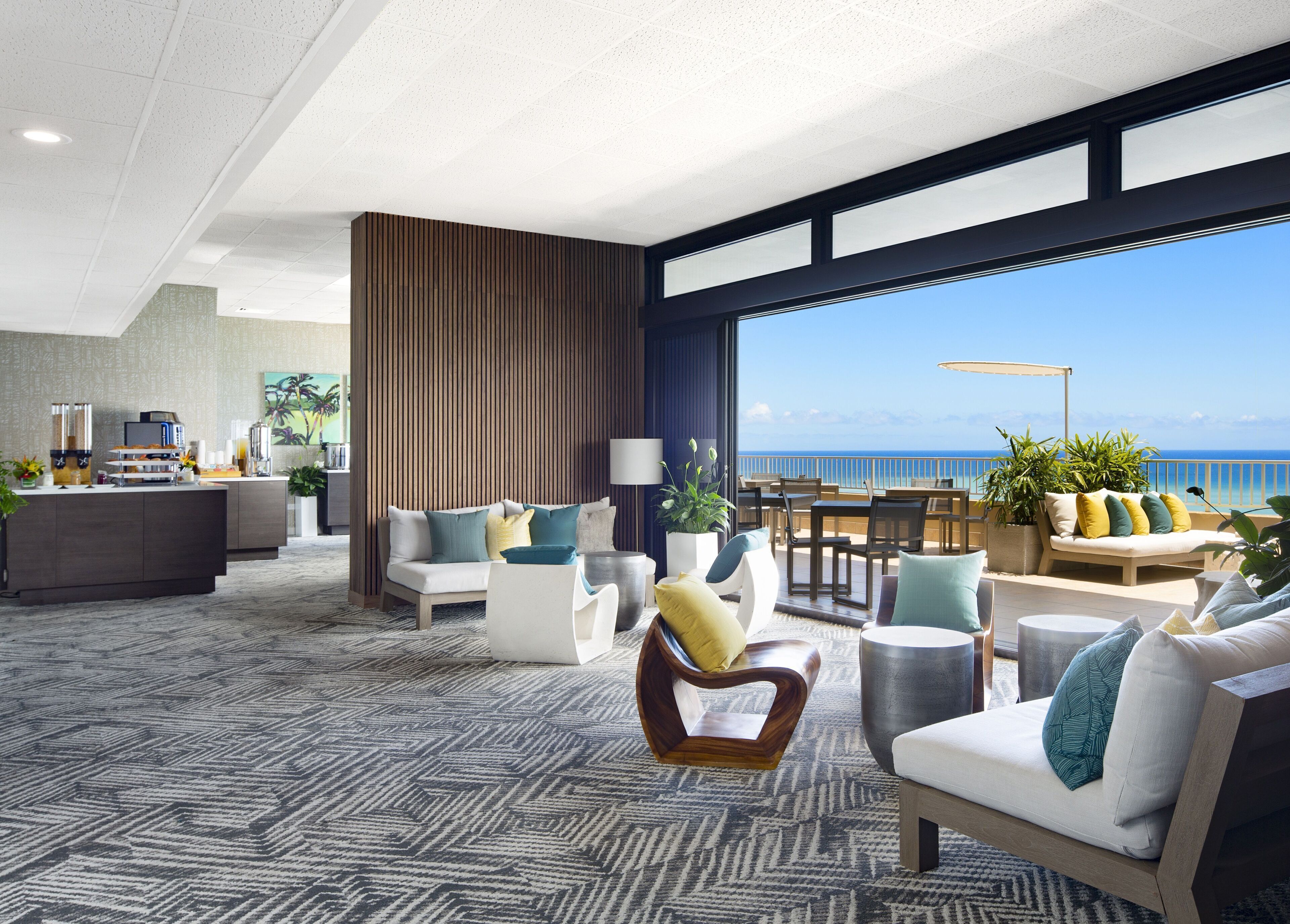 4 Units, Partial Ocean View Two Doubles, The Twin Fin Hotel - Honolulu