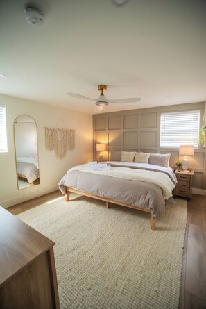 Bügeleisen/Bügelbrett, kostenloses WLAN, Bettwäsche