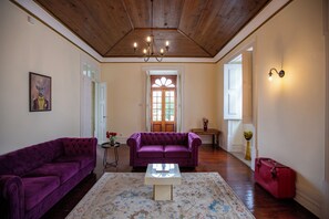 Maison, 4 chambres, fumeur, balcon | Coin séjour