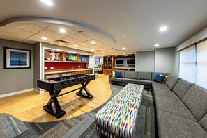 Spielezimmer