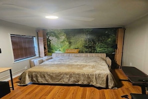 3 bedrooms, desk, iron/ironing board, free WiFi - Holiday home on a healing lake 3-bedroom house in fabulous Venice (Venice)