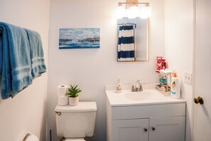 Towels, toilet paper