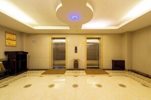 Interior - Dingyuan Hotel (Shizuishan)