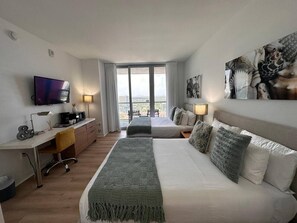 1 quarto, escrivaninha, ferros/tábuas de passar roupa, Wi-Fi