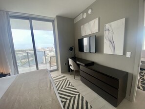 2 bedrooms, desk, iron/ironing board, WiFi