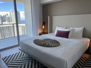 2 bedrooms, desk, iron/ironing board, WiFi - Best Apartment next to Hollywood Beach! 2B/2B (Hollywood)