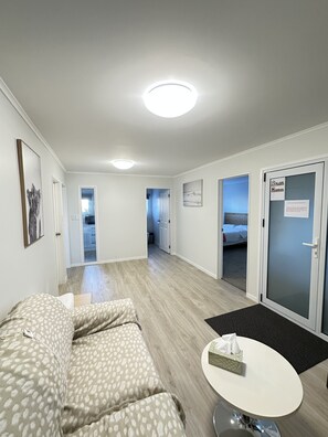 3 bedrooms, in-room safe, WiFi