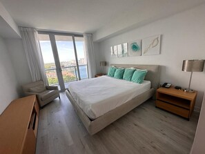 1 bedroom, desk, iron/ironing board, WiFi