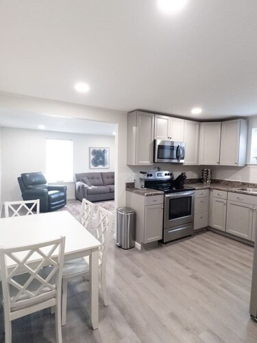 Sleek & Contemporary 2BR Getaway