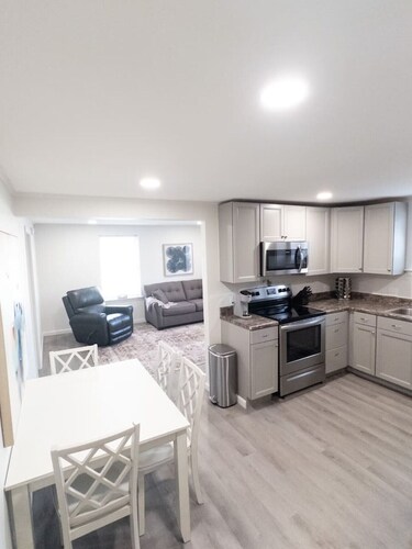 Sleek & Contemporary 2BR Getaway