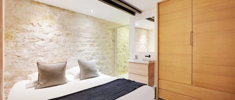 1 chambre, fer et planche Ă repasser, accĂšs Internet, draps fournis