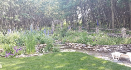 Ski the day Hot tub and Fireplace at night