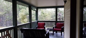 Ski the day Hot tub and Fireplace at night