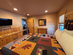 4 bedrooms, WiFi, bed sheets
