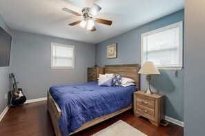 3 Schlafzimmer, Bügeleisen/Bügelbrett, WLAN, Bettwäsche