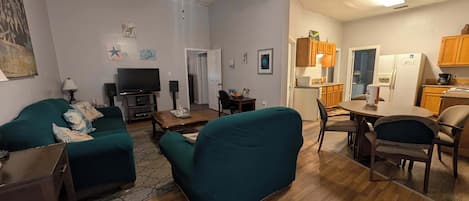 Televisión, oficina