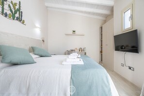 1 dormitorio, cuna de viaje, wifi y ropa de cama