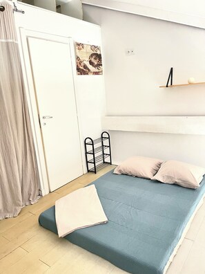 2 dormitorios, tabla de planchar con plancha, wifi y ropa de cama