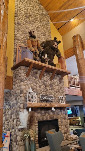 Relaxing Villa at the Grand Bear Resort close to Starved Rock!