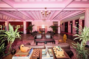 Sittområde i lobbyn