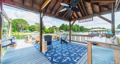 Fall Colors, Hot Tub, Lake Views