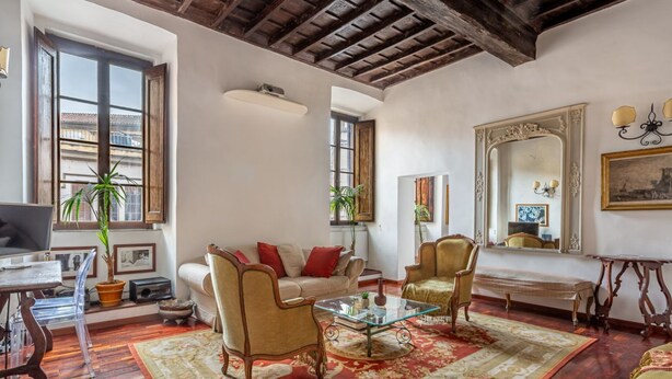 Unclassified image, 1 of 44, button - iFlat | A Vintage Gem Apartment near Piazza Navona (Roma)