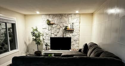 Silver Oak Retreat | Luxe Stay