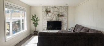 Silver Oak Retreat | Luxe Stay