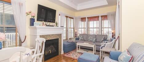 Una televisión, un reproductor de DVD