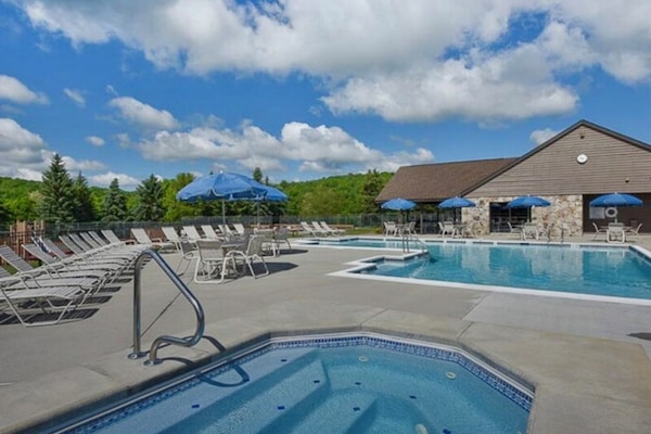 Piscina externa, piscina aquecida