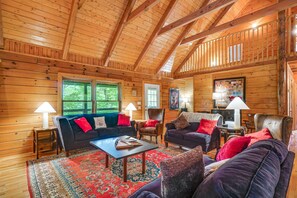 Smart TV, fireplace - Charming 4-bedroom cabin 4 miles from the  Smokey Mountain National Park (Townsend)
