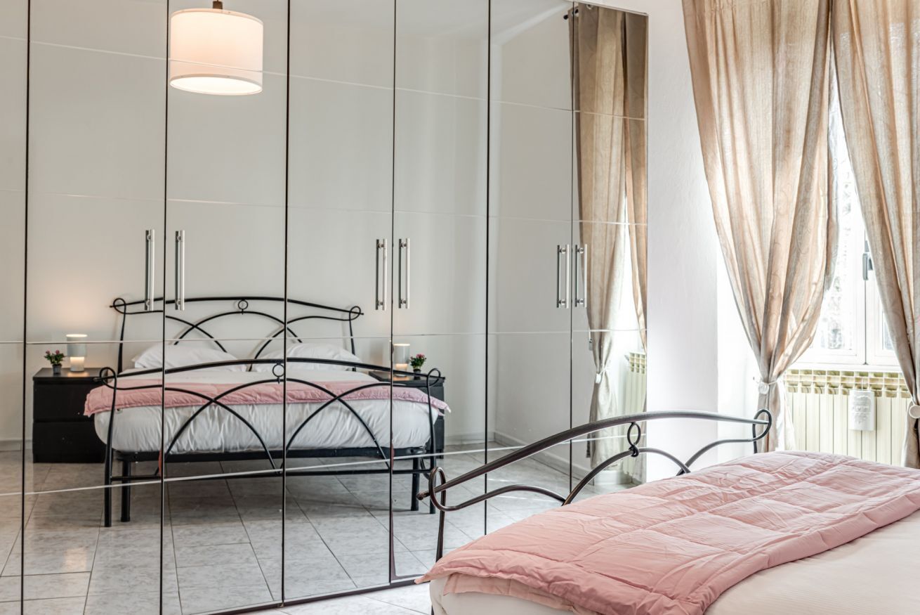 1 chambre, fer et planche à repasser, Wi-Fi, literie fournie