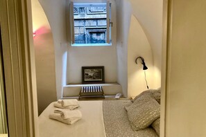 1 室のベッドルーム、WiFi、ベッドシーツ