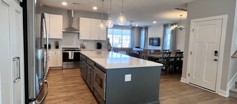 Large New Bethany Beach Home with Hot Tub