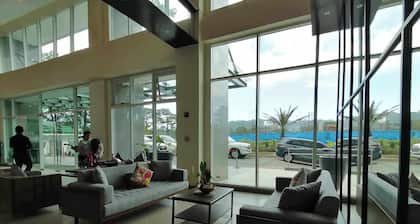 Condo 604, w/ Pool & Gym & Minutes to Baguio city Attractions